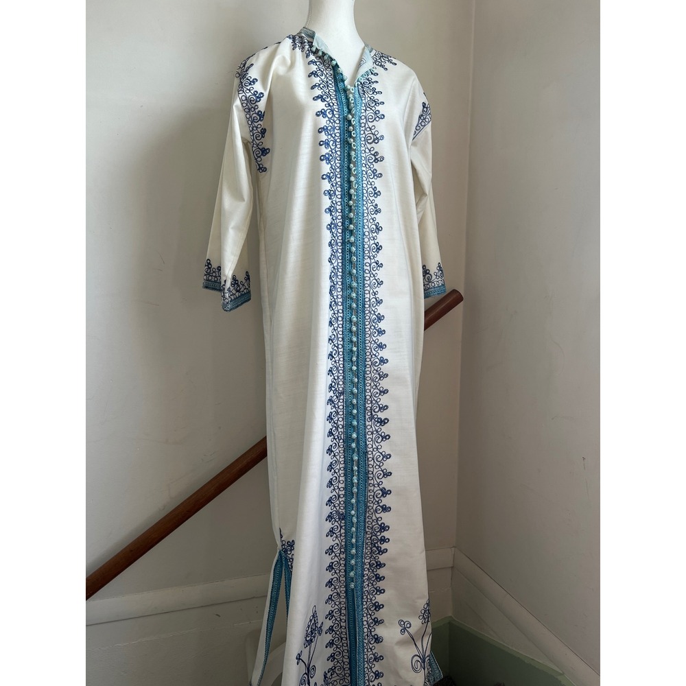 Vintage Moroccan Kaftan Dress Large White Blue Embroidered Maxi Boho Folk Robe